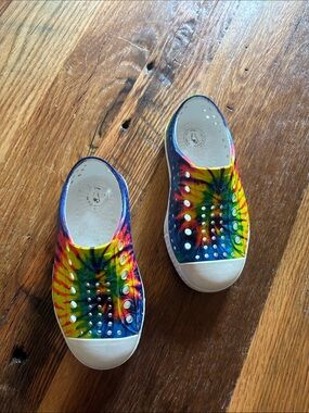 Native Tie-Dye Shoes size C7